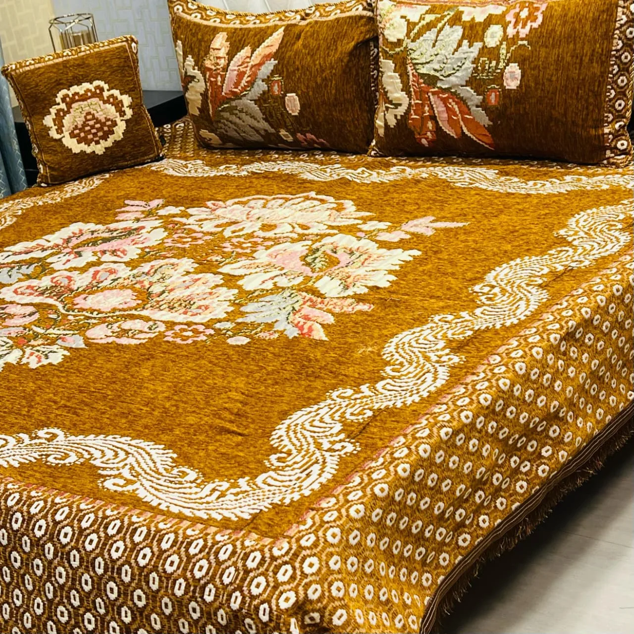 Velvet Jacquard Bedsheet