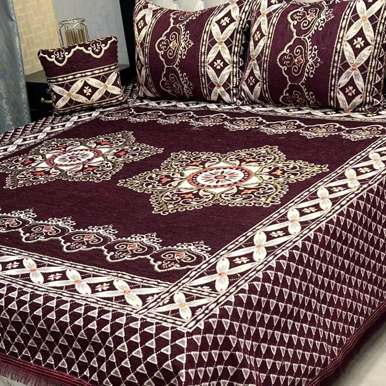 Velvet Jacquard Bedsheet