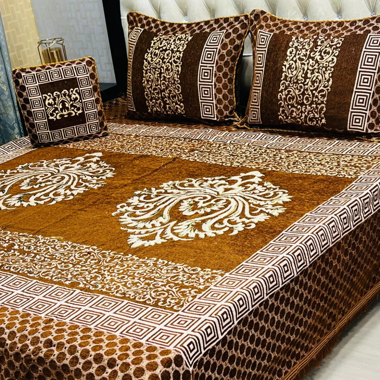 Velvet Jacquard Bedsheet