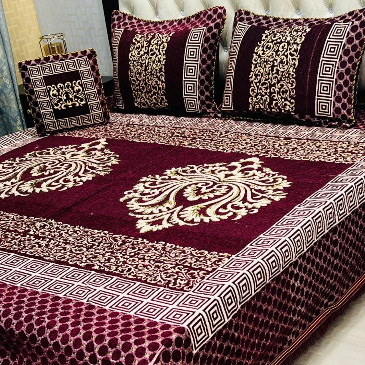 Velvet Jacquard Bedsheet