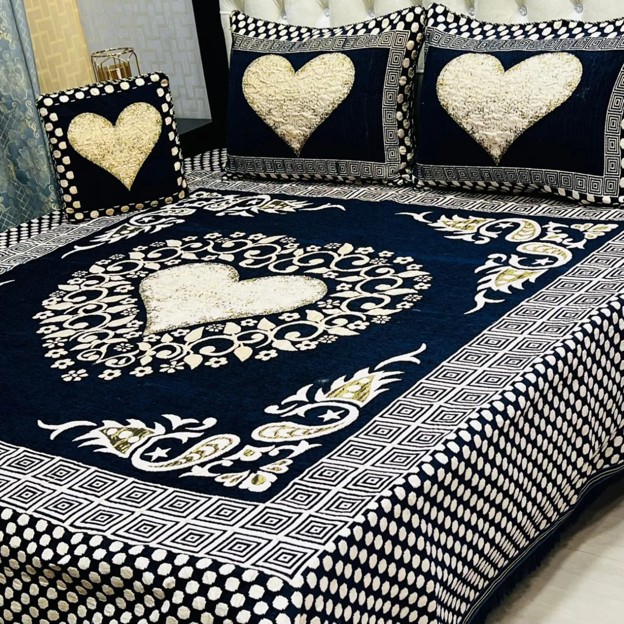 Velvet Jacquard Bedsheet