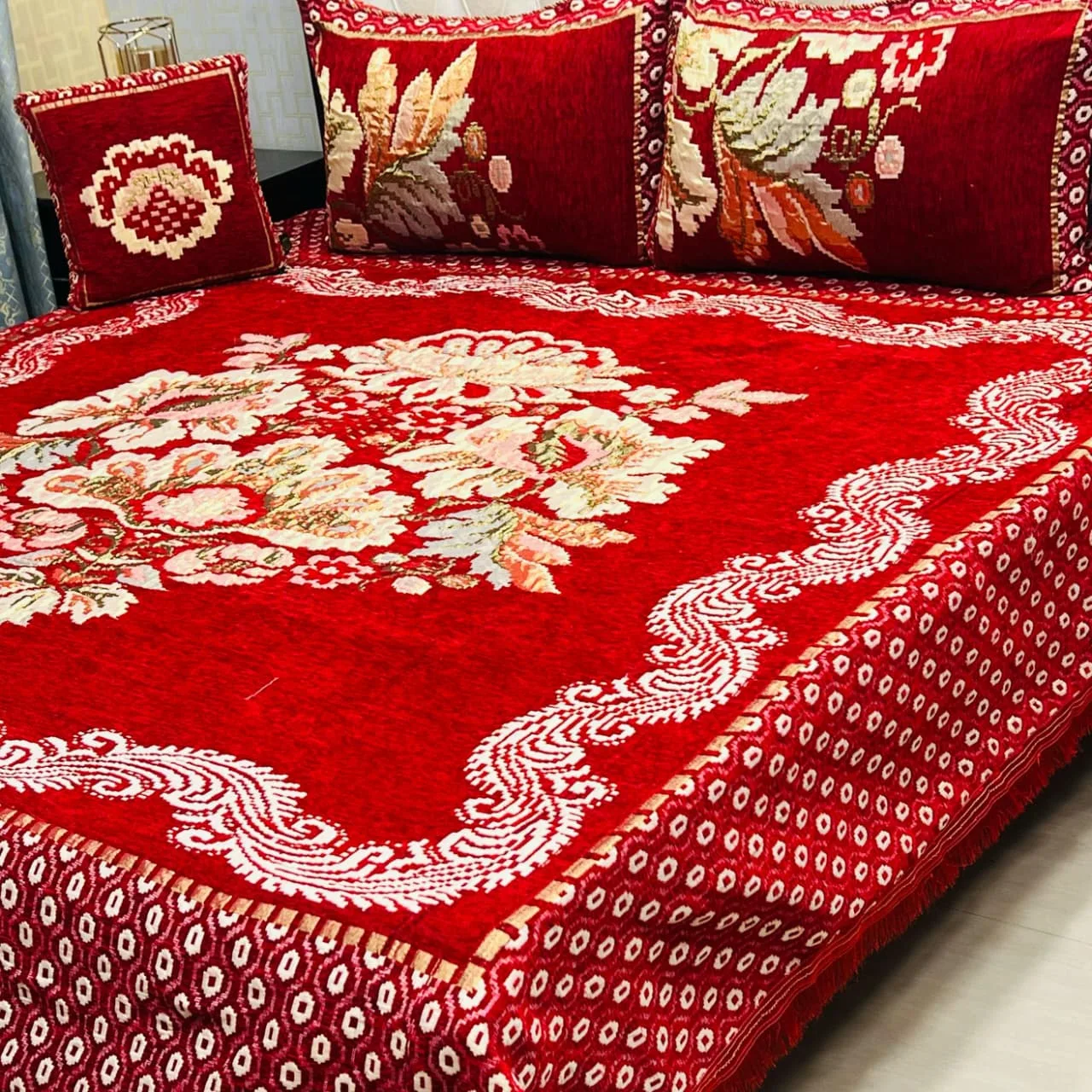 Velvet Jacquard Bedsheet