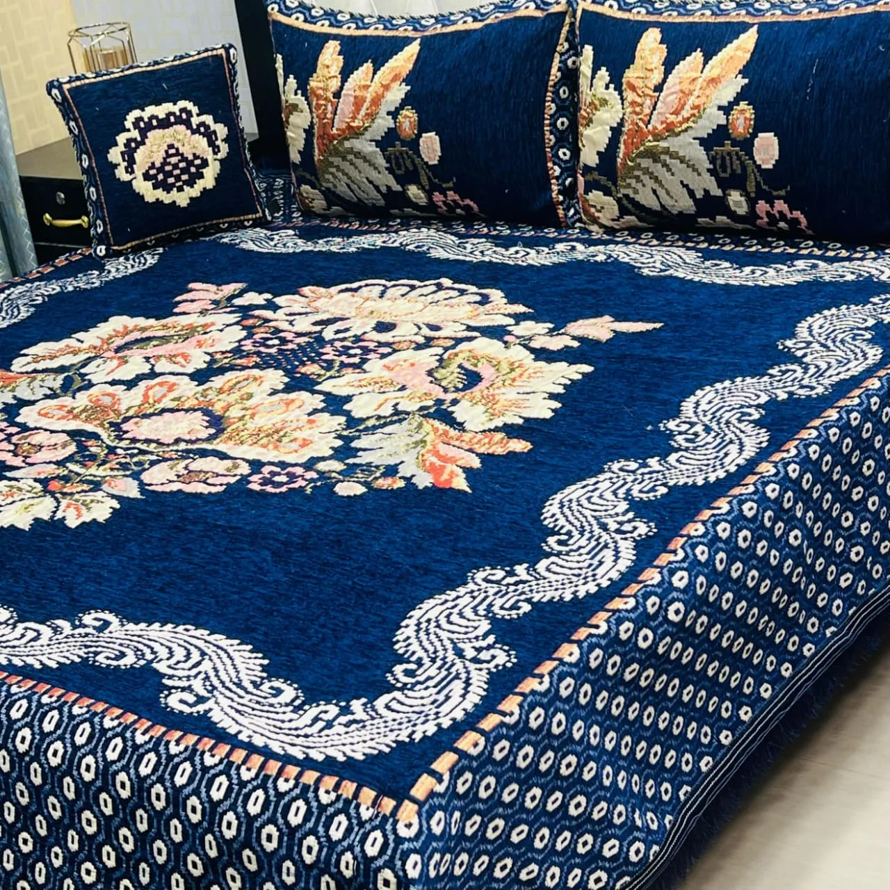 Velvet Jacquard Bedsheet
